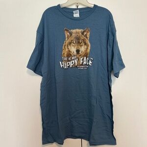 Yellowstone National Park tshirt with wolf NWOT